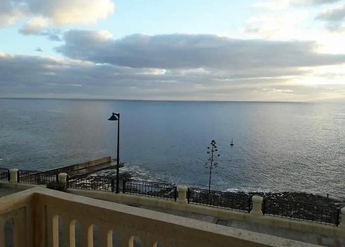 Excellent Views 2-Bed Apartment In Marsalforn Gozo