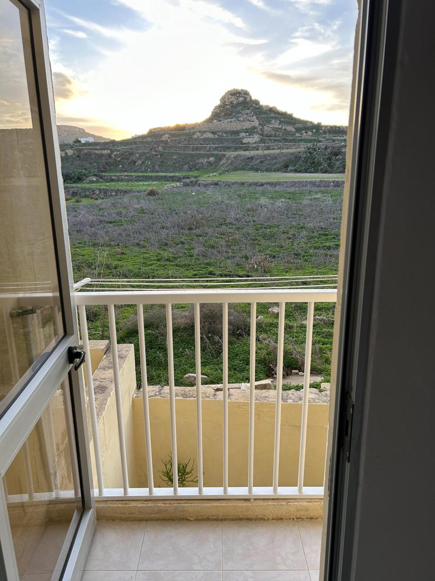 Excellent Views 2-bed In Gozo Apartment Marsalforn