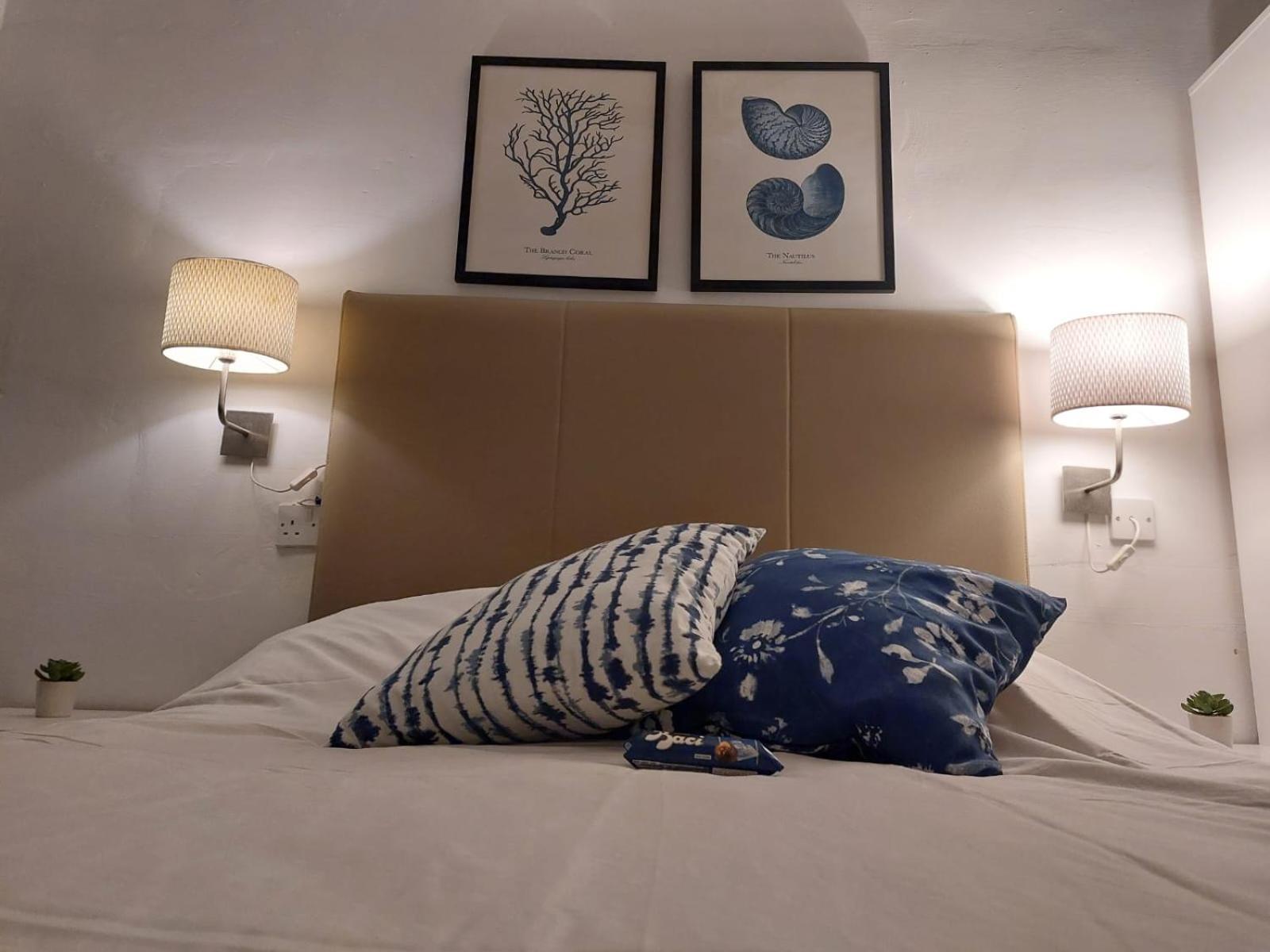 Excellent Views 2-bed In Gozo Apartment *